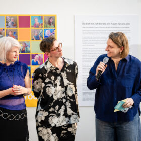 Barbara Pacholik, Stefanie Jaksch, Hannah Zach, Vernissage HGT im ÖGB-Catamaran ©Luiza Puiu