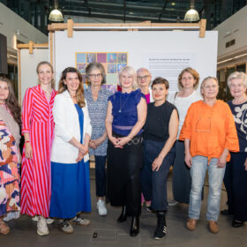 N. Aghakhani, K. Limpel, B. Blaha, C. Corti, B. Pacholik, M. Rösslhumer, L. Jäger, St. Krisper, N. Werdenigg, A. Zimmermann, Vernissage HGT im ÖGB-Catamaran ©Luiza Puiu