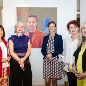 Schirmherrinnen Renate Heitz, Sabine Schatz, Karin Weilguny, Karin Hujber, Vernissage HGT im ÖGB-Catamaran ©Luiza Puiu